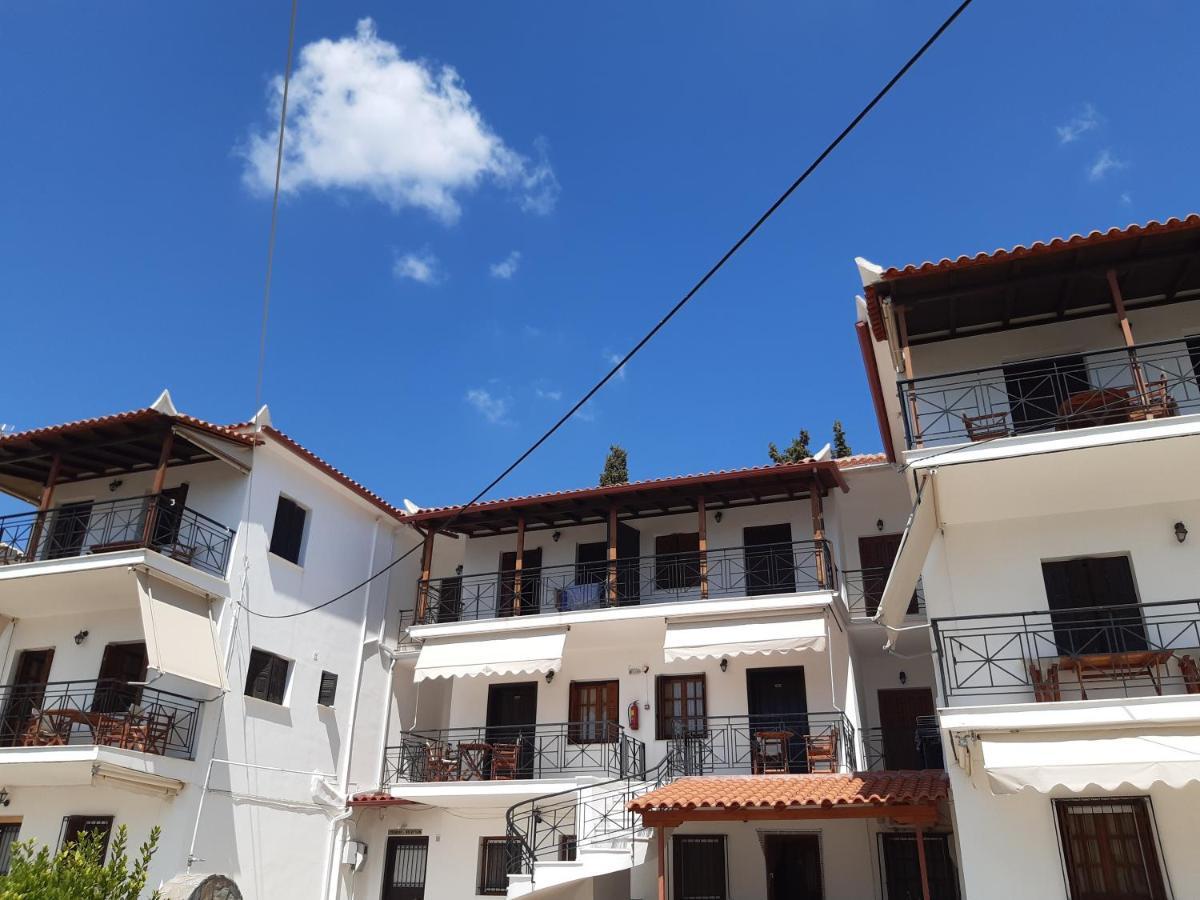 Zaga Apartments - Flats Koroni  Bagian luar foto